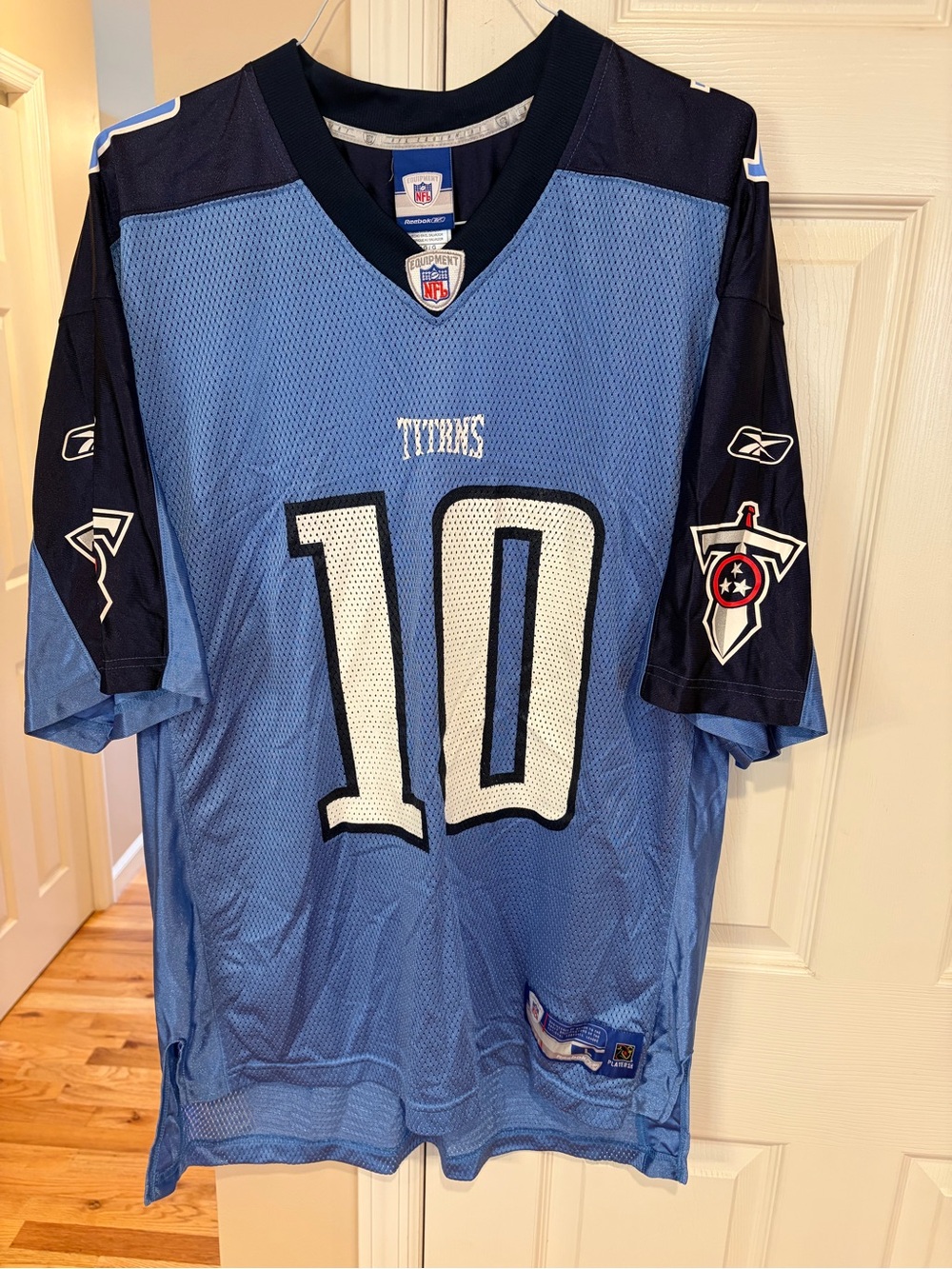 Reebok Tennessee Titans Blue and Navy #10 Football Jersey